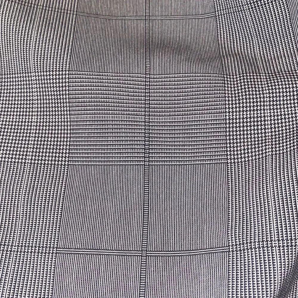 ✨ Express Editor houndstooth plaid barely boot low rise pants✨ - Picture 10 of 10